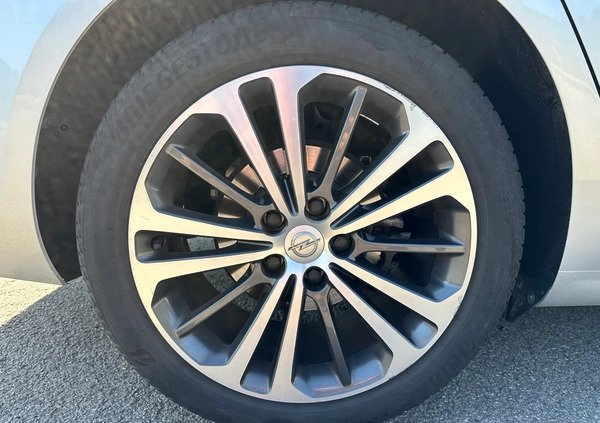 Opel Insignia cena 64950 przebieg: 182905, rok produkcji 2018 z Pruszków małe 497